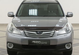 Подержанный автомобиль Subaru Outback Wagon 2010 года (6 фото)