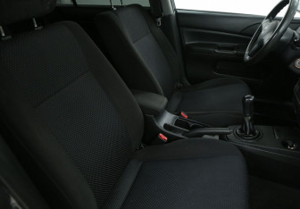 Подержанный автомобиль Mitsubishi Lancer Sedan 2006 года (10 фото)