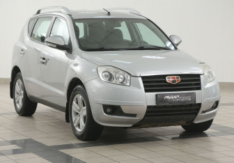 Подержанный автомобиль Geely Emgrand X7 2014 года (1 фото)