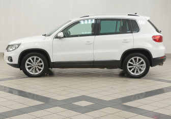 Подержанный автомобиль Volkswagen Tiguan 2012 года (7 фото)