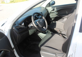 Подержанный автомобиль LADA (ВАЗ) Vesta Sedan 2020 года (10 фото)