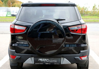 Подержанный автомобиль Ford EcoSport 2014 года (5 фото)