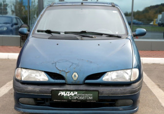 Подержанный автомобиль Renault Scenic 1999 года (2 фото)