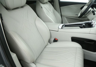 Подержанный автомобиль Exeed RX 2023 года (10 фото)