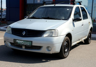 Подержанный автомобиль Renault Logan Sedan 2006 года (3 фото)