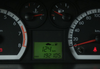 Подержанный автомобиль Chevrolet Aveo Sedan 2011 года (17 фото)