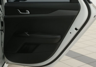 Подержанный автомобиль Kia K5 2020 года (22 фото)