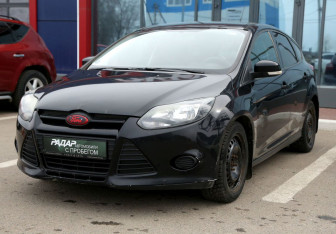 Подержанный автомобиль Ford Focus Hatchback 2011 года (3 фото)
