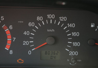 Подержанный автомобиль Chevrolet Niva 2014 года (16 фото)