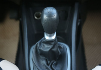 Подержанный автомобиль Kia Rio Sedan 2012 года (13 фото)