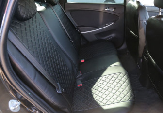 Подержанный автомобиль Hyundai Solaris Sedan 2013 года (11 фото)