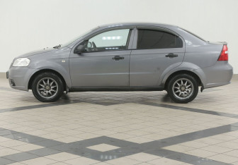 Подержанный автомобиль Chevrolet Aveo Sedan 2008 года (7 фото)