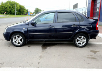 Подержанный автомобиль LADA (ВАЗ) Kalina Sedan 2007 года (8 фото)