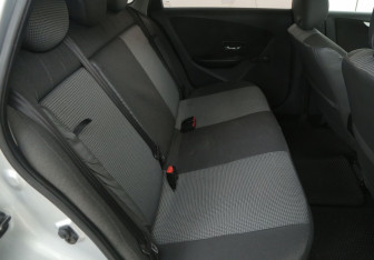 Подержанный автомобиль Nissan Almera Sedan 2014 года (11 фото)