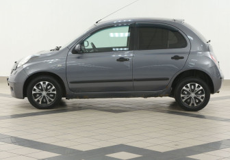 Подержанный автомобиль Nissan Micra Hatchback 2008 года (7 фото)