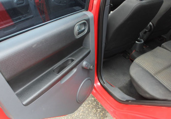 Подержанный автомобиль Mitsubishi Colt Hatchback 2008 года (11 фото)