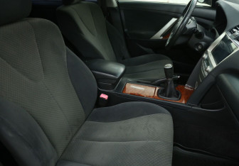 Подержанный автомобиль Toyota Camry Sedan 2008 года (10 фото)