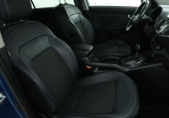 Подержанный автомобиль Kia Sportage 2013 года (10 фото)