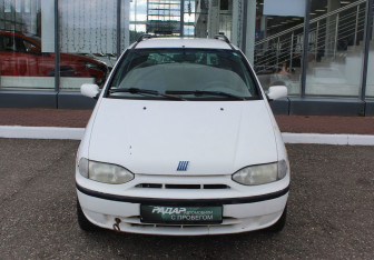 Подержанный автомобиль Fiat Palio Wagon 2000 года (2 фото)