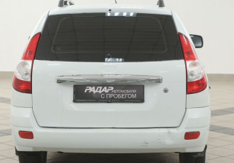 Подержанный автомобиль LADA (ВАЗ) Priora Wagon 2012 года (3 фото)