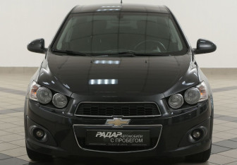 Подержанный автомобиль Chevrolet Aveo Sedan 2012 года (6 фото)