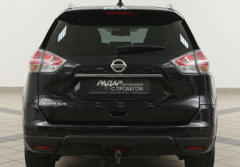 Подержанный автомобиль Nissan X-Trail 2018 года (3 фото)