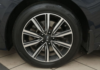 Подержанный автомобиль Kia Optima Sedan 2019 года (30 фото)