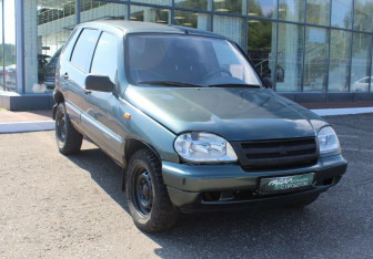 Подержанный автомобиль Chevrolet Niva 2006 года (1 фото)