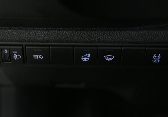 Подержанный автомобиль Toyota Corolla Sedan 2019 года (19 фото)