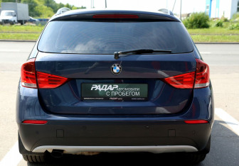 Подержанный автомобиль BMW X1 2012 года (5 фото)