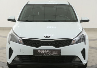 Подержанный автомобиль Kia Rio Sedan 2021 года (6 фото)