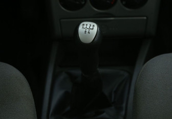 Подержанный автомобиль LADA (ВАЗ) Priora Hatchback 2011 года (13 фото)