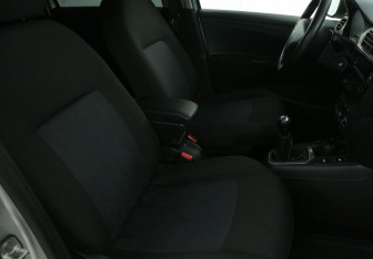 Подержанный автомобиль Citroen C-Elysee 2013 года (10 фото)