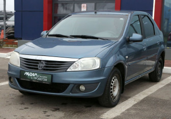 Подержанный автомобиль Renault Logan Sedan 2013 года (3 фото)