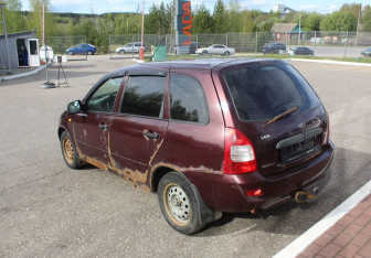 Подержанный автомобиль LADA (ВАЗ) Kalina Wagon 2012 года (5 фото)