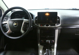 Подержанный автомобиль Chevrolet Captiva 2014 года (7 фото)