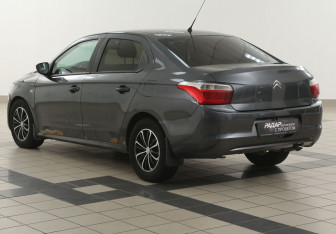 Подержанный автомобиль Citroen C-Elysee 2013 года (2 фото)