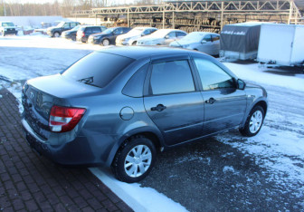 Подержанный автомобиль LADA (ВАЗ) Granta Sedan 2018 года (7 фото)
