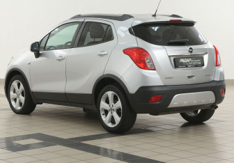 Подержанный автомобиль Opel Mokka 2013 года (2 фото)