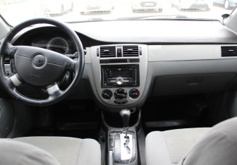 Подержанный автомобиль Chevrolet Lacetti Sedan 2008 года (12 фото)