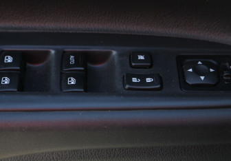 Подержанный автомобиль Mitsubishi Outlander 2018 года (17 фото)