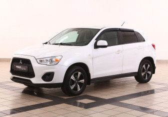 Подержанный автомобиль Mitsubishi ASX 2013 года (4 фото)