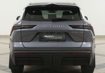 Подержанный автомобиль Jetour Dashing 2023 года (3 фото)