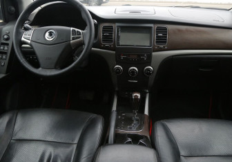 Подержанный автомобиль SsangYong Actyon 2012 года (12 фото)