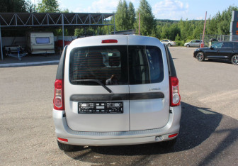 Подержанный автомобиль LADA (ВАЗ) Largus Wagon 2012 года (6 фото)