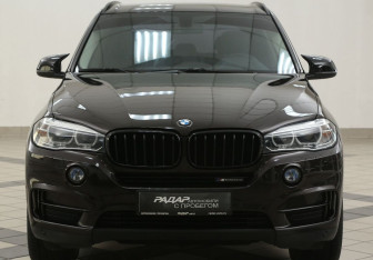 Подержанный автомобиль BMW X5 2017 года (6 фото)