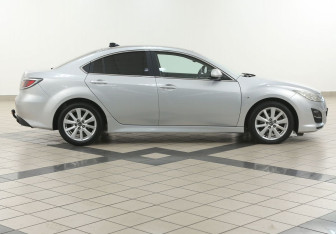 Подержанный автомобиль Mazda 6 Sedan 2011 года (5 фото)