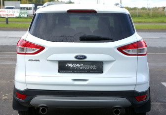 Подержанный автомобиль Ford Kuga 2014 года (5 фото)