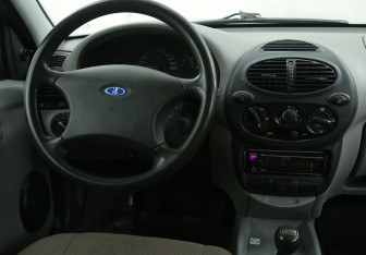 Подержанный автомобиль LADA (ВАЗ) Kalina Wagon 2012 года (14 фото)