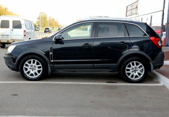 Подержанный автомобиль Opel Antara 2008 года (8 фото)